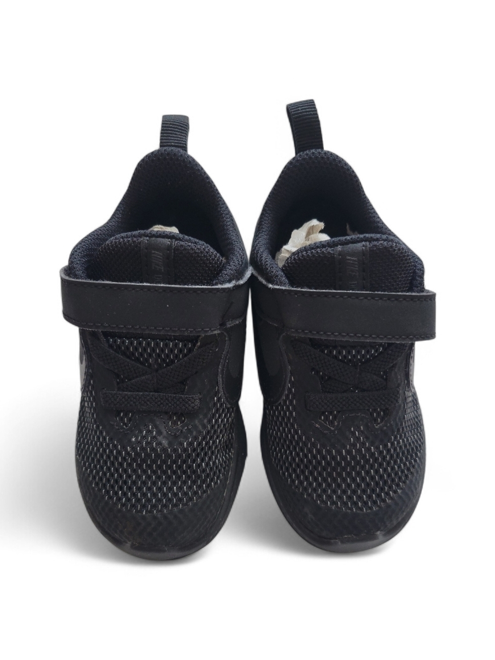 Nike shoes size: 6C